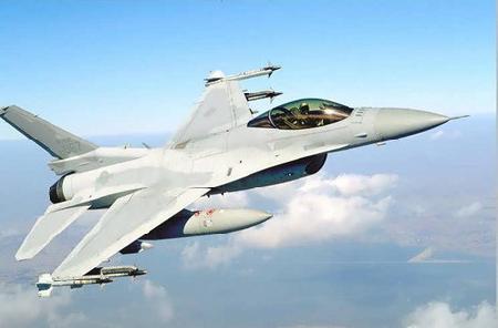 �n��Ӌ������KF-16�𶷙C